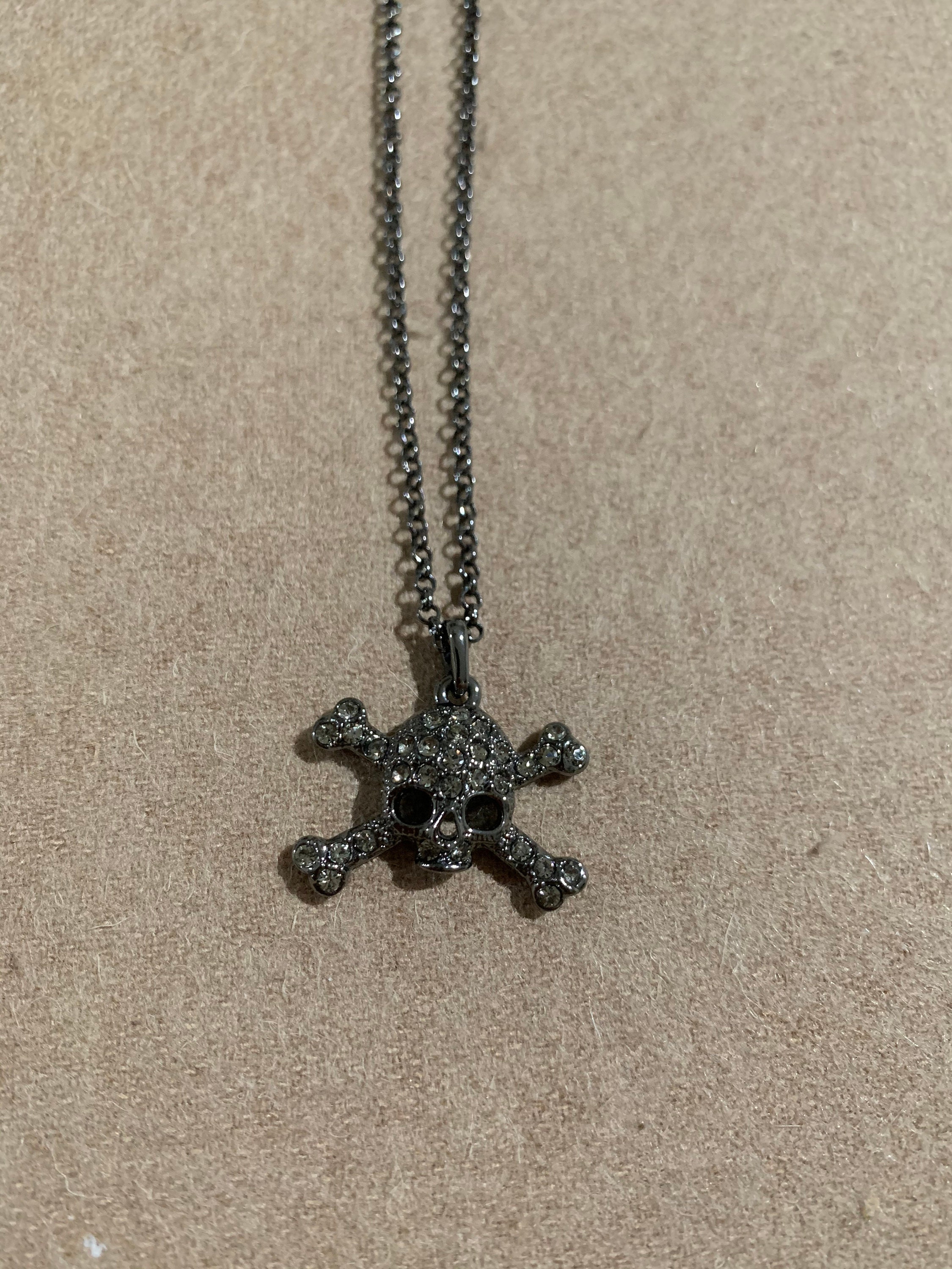 Vivienne westwood necklace sale skull