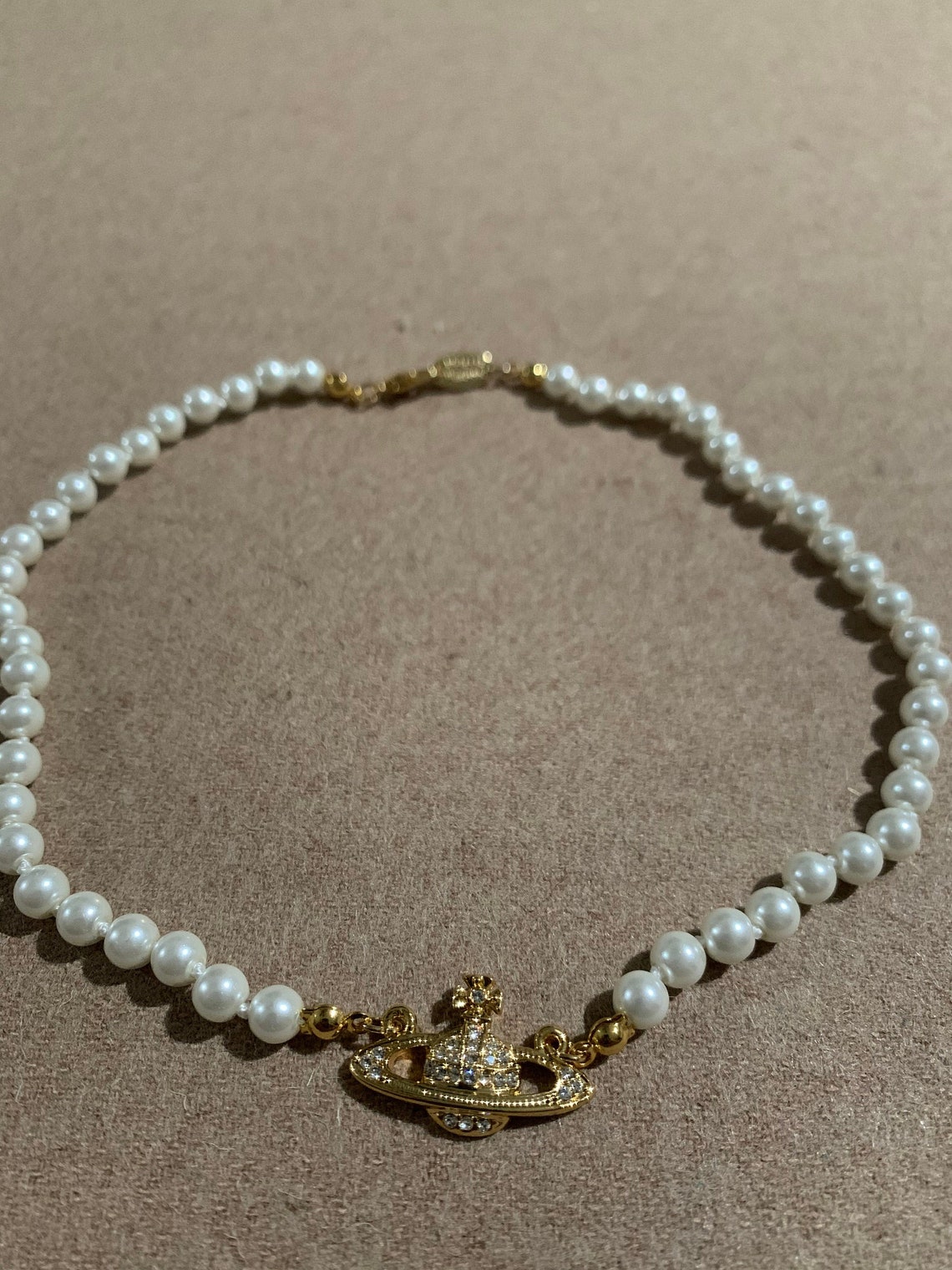 Ensemble Vivienne Westwood Collier de perles dorées et Etsy France