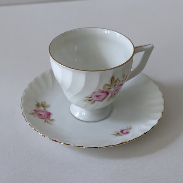 Vintage Coffee Cup With Saucer. ROYAL TETTAU, Bavaria, Germany. Valentine's Day Gift @ Medowski Paris