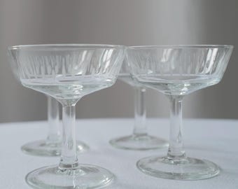 Vintage Champagne Coupe Glasses: Gatsby Style, Set of 4, Made in France. Mother's Day Gift @ Medowski Paris