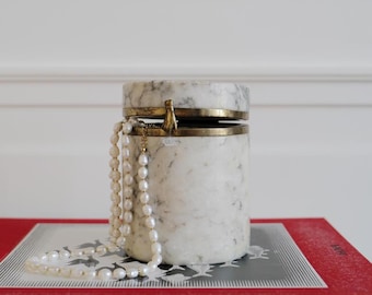 French vintage marble trinket jar. Jewellery box. Mother's Day Gift @ Medowski Paris