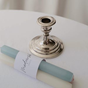 Vintage zilverkleurige kandelaarset: elegante Franse kandelaar met kaarsen