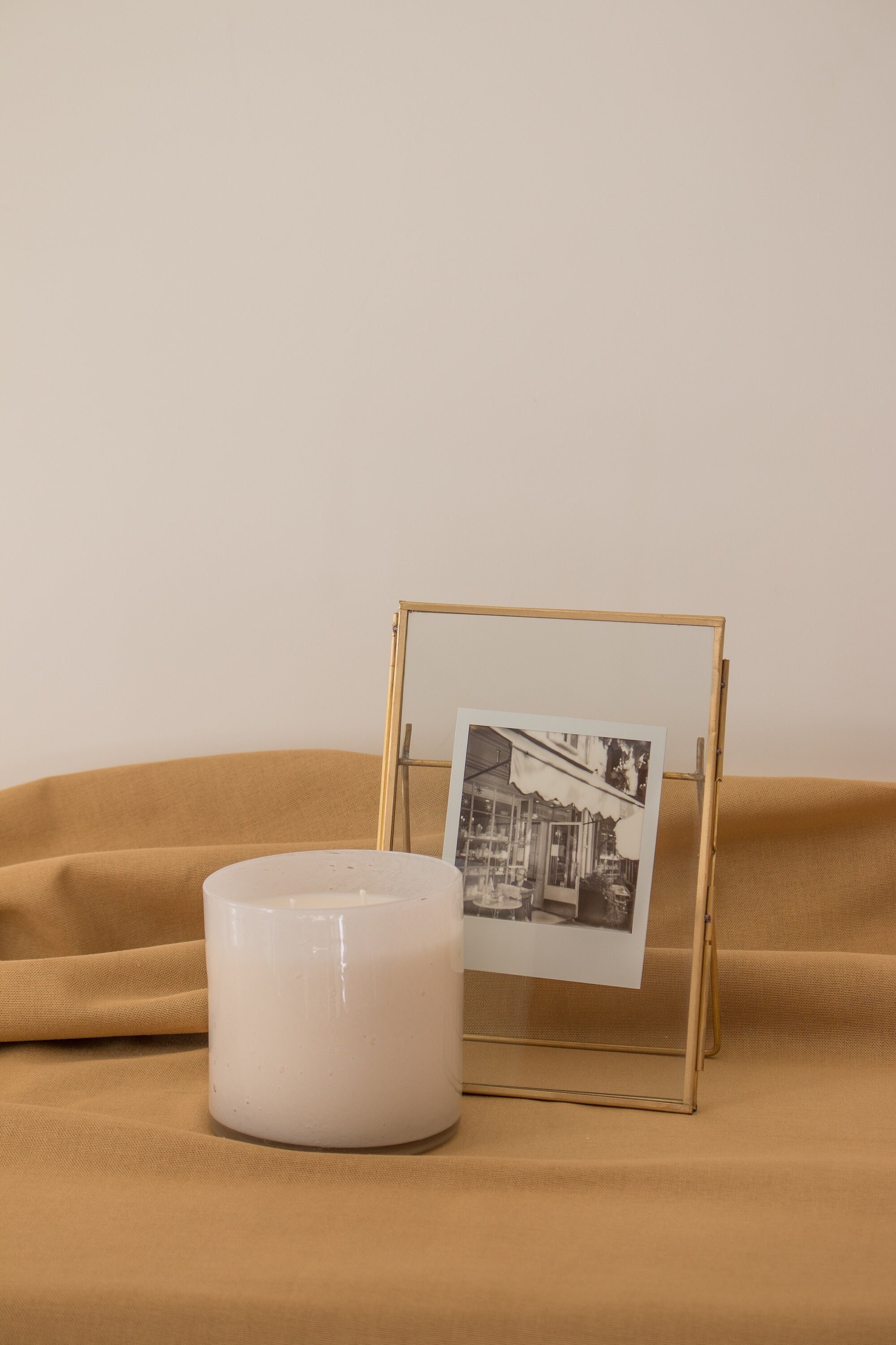 Bougie en Cire de Soja Édition Limitée. Noisette Paris. Bougie Naturelle Parfumée Aux Noisettes @ Me