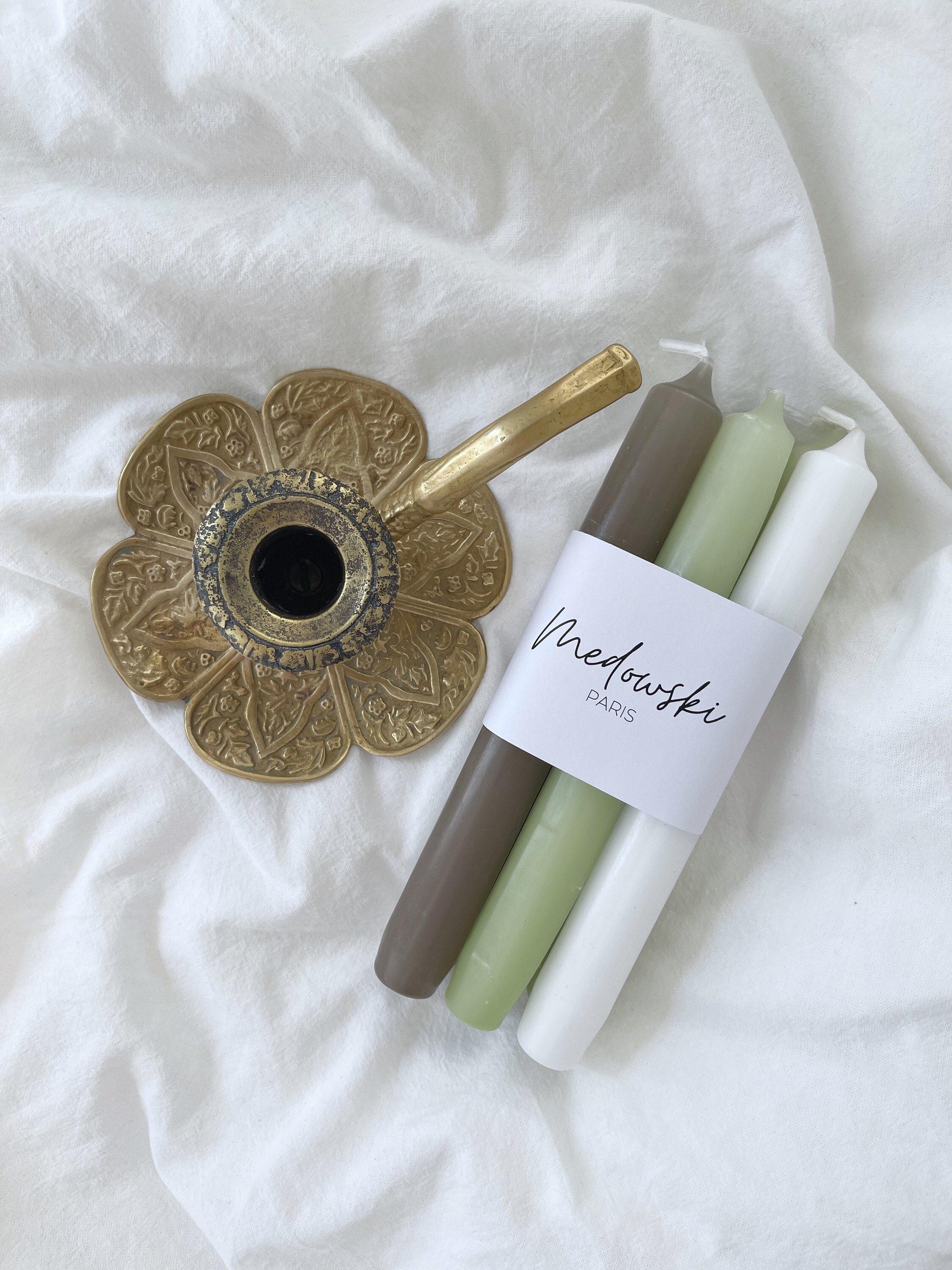 Bougeoir Vintage en Laiton avec Poignée et 6 Bougies Pastel. Cadeau Pour Père. Lui. de Ménage @ Medo