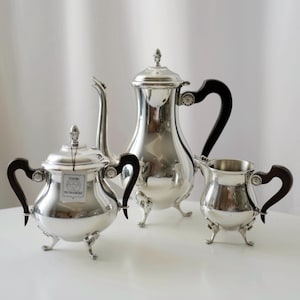 Vintage Pewter Tea Set. Coffee Pot, Creamer & Sugar Bowl. Etains du Manoir @ Medowski Paris