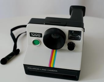 Vintage Polaroid 1000 Instant Camera. SX-70 Film. Retro Film Camera @ Medowski Paris