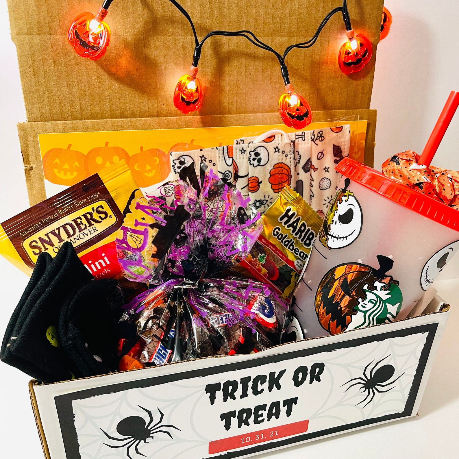 Valloween love basket! Here's an idea for you valloween lovers to give