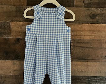 Mono de cuadros azules. Mono para bebé niña. Mono para bebé niño. Mono para niña pequeña. Mono para niño pequeño.