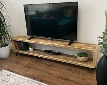 Unidad de TV rústica hecha a mano / Muebles de sala de estar / Hecho de tableros de andamio reciclados recuperados / Soporte