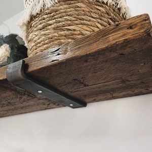 Prateleira rústica de madeira feita de tábuas de andaime recicladas | Prateleiras em estilo industrial | Prateleiras para cozinha, quarto e sala de estar