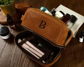 Personalized Leather Dopp Kit, Handmade Travel Bag, Groomsmen Gift