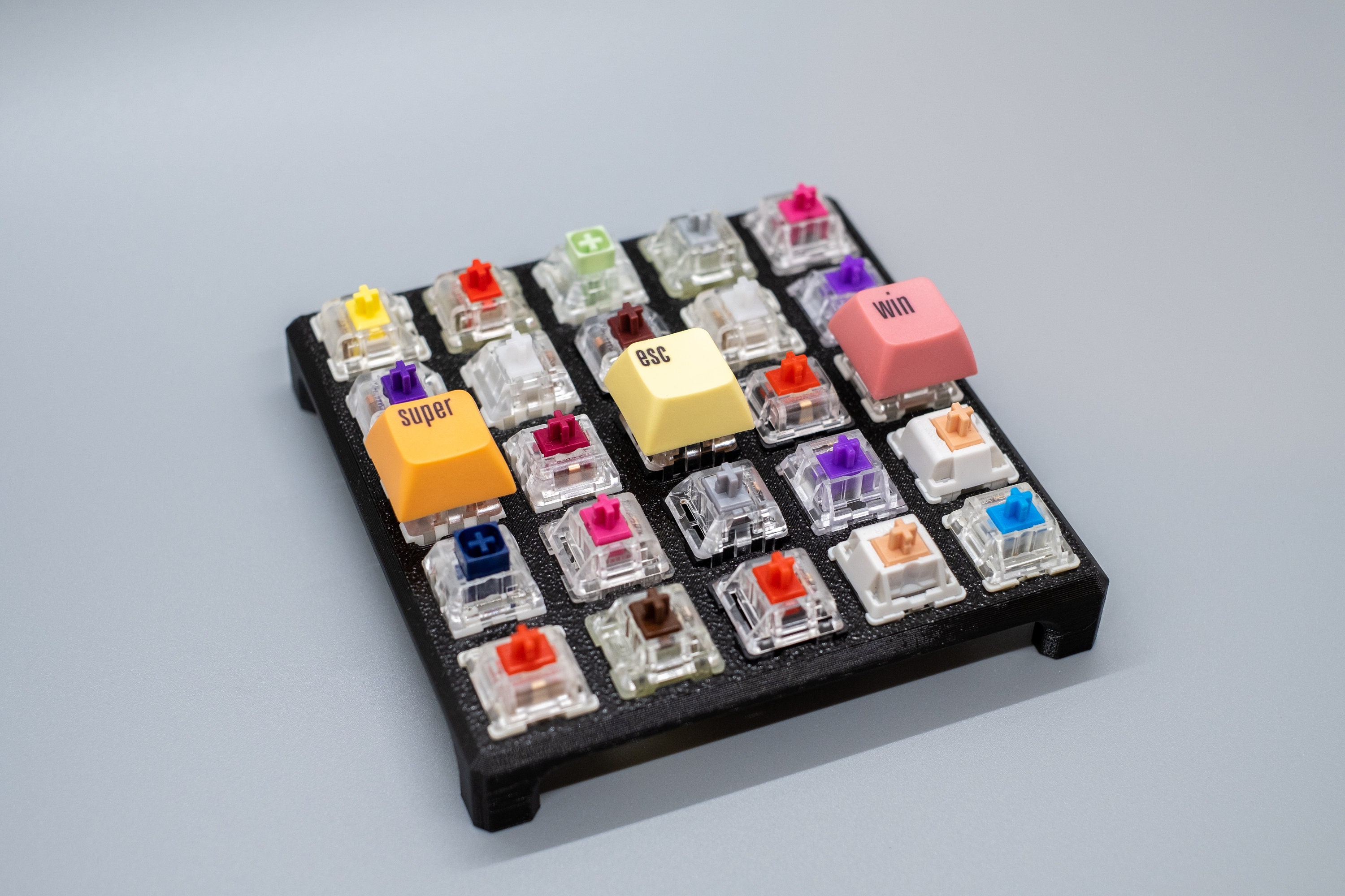 3af. тестер блоков питания atx. имитатор датчика холла для коммутатора. прибор мд1 схема. Tactile vs linear vs clicky switches.