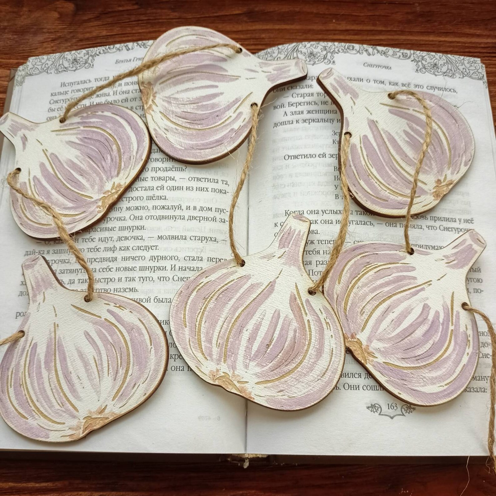 Garlic wooden garland home decoration Etsy