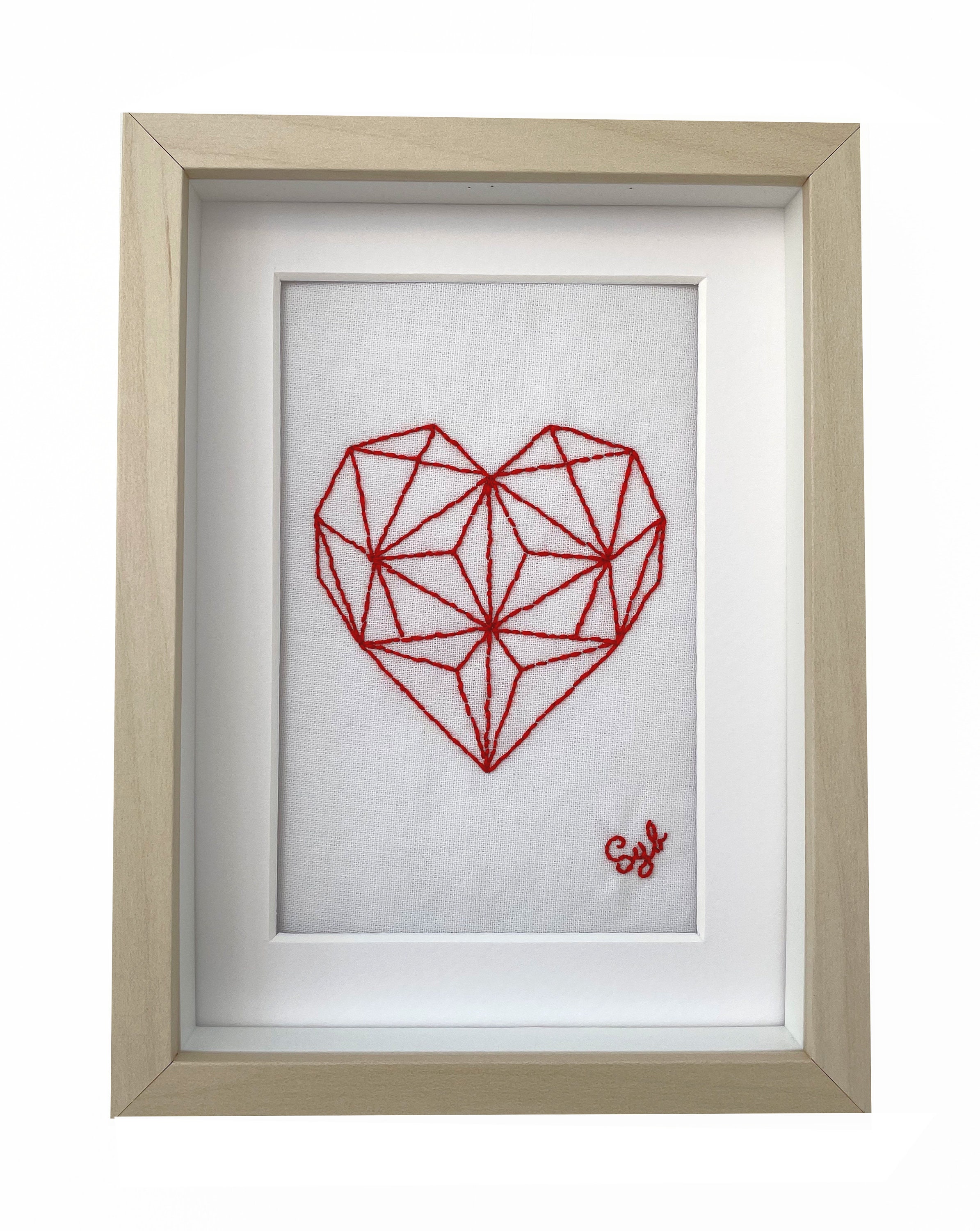 Tableau Textile Broderie Contemporaine Coeur Rouge Cadeau Saint Valentin