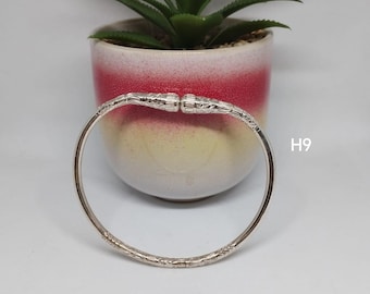 Vangovango man. solid silver bangle bracelet from madagascar hand cut soavangovango creasoa Ref9