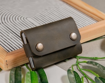 Credit card wallet in crazy horse green leather, Leather card holder for graduation gift, Business card case for husband
