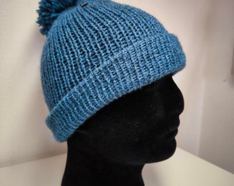 Light blue smooth stitch hat