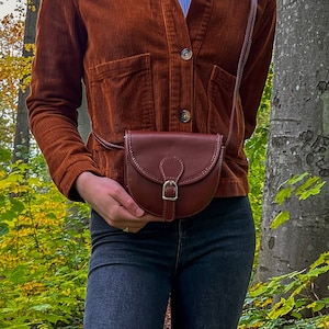Half Moon Sac à main en cuir véritable JENE, Sac à bandoulière, Sac à main en cuir, Sac en cuir véritable pour femmes, Cuir à vie, Marron, Sac à bandoulière, Sac
