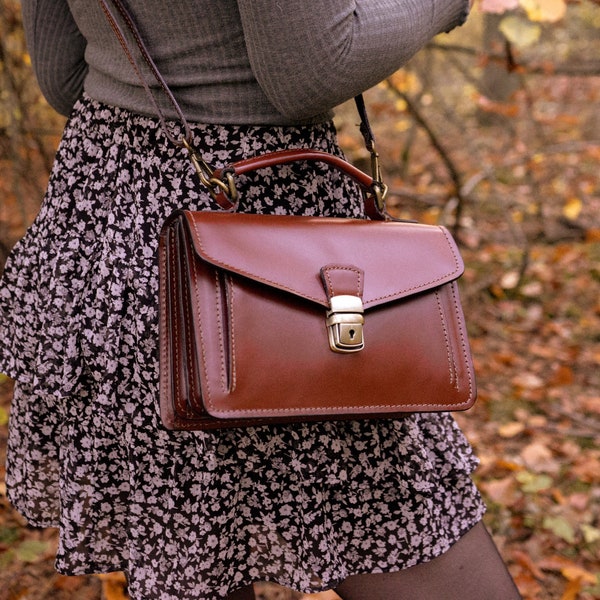 Satchel Bag "Cira", handmade, leather handbag ladies, genuine leather, shoulder bag, messenger bag with flap in leather brown