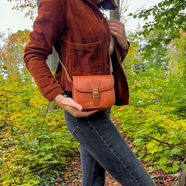 kleine Schultertasche "Mila", Umhängetasche, Lederhandtasche, Damen Satchel Bag, Echtleder, Lifetime Leather, Braun, Lederfarben Natur