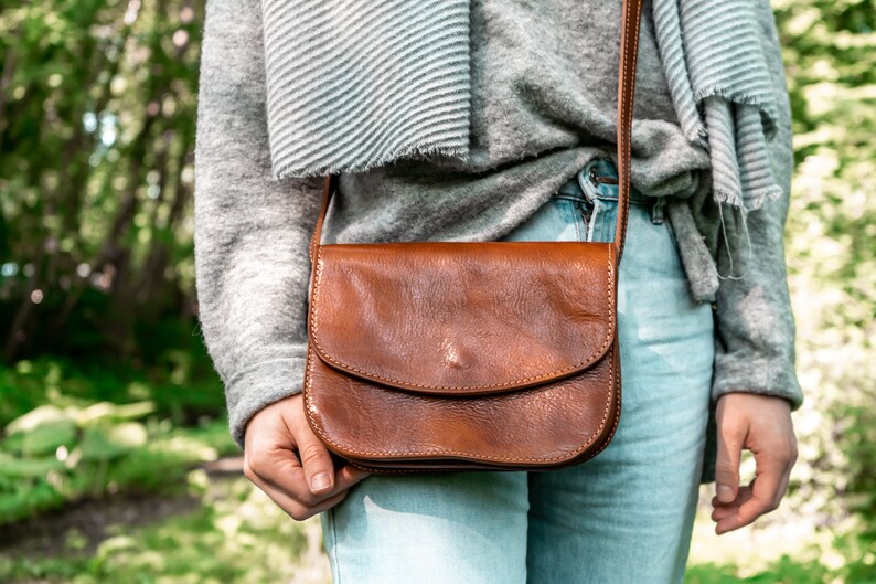 Shoulder bag Cara, leather handbag, leather handbag, women's saddle bag, genuine leather, Lifetime Leather, brown, shoulder bag, handbag image 7