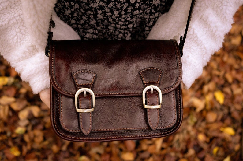 Shoulder bag made of sturdy leather Lora, handmade, leather handbag ladies, genuine leather, Satchel Bag, Messenger Bag. medium-sized, dark brown image 5