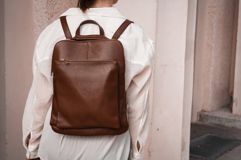 Genuine leather backpack unisex made of Italian leather, handmade in Europe, laptop backpack made of cowhide, everyday work backpack, handbag Dunkelbraun