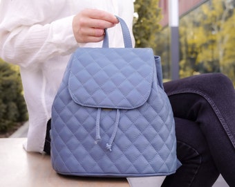 City Backpack made of leather, handmade, quilted ladies genuine leather backpack, handbag, many compartments, unisex, cute backpack in blue