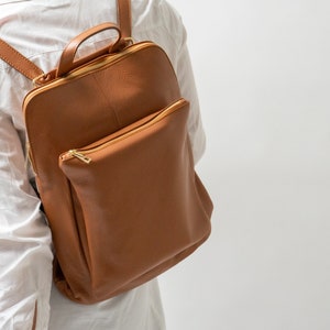 Genuine leather backpack unisex made of Italian leather, handmade in Europe, laptop backpack made of cowhide, everyday work backpack, handbag Cognac Braun