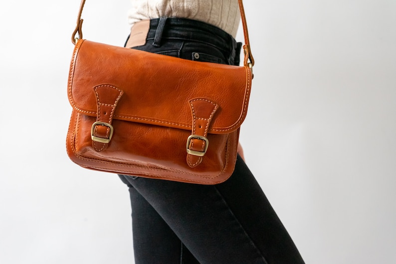 Leather handbag Ava, Lifetime Leather, handmade, leather handbag women, genuine leather, shoulder bag, satchel bag, vintage, boho, plain Cognac