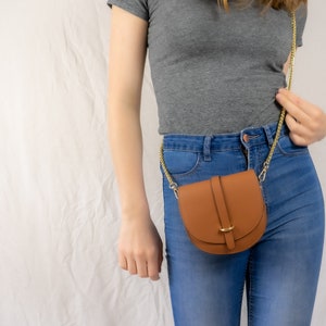 Shoulder bag in black, blue, cognac, yellow, brown, handmade, leather handbag, shoulder bag, saddle bag, satchel bag, chain Brown