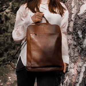 Genuine leather backpack unisex made of Italian leather, handmade in Europe, laptop backpack made of cowhide, everyday work backpack, handbag image 2