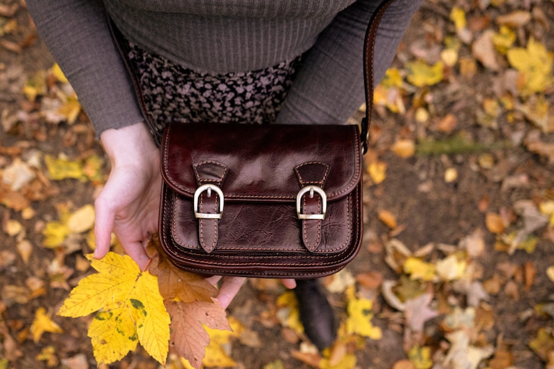 Shoulder bag made of sturdy leather Lora, handmade, leather handbag ladies, genuine leather, Satchel Bag, Messenger Bag. medium-sized, dark brown image 10