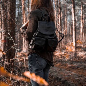 Lederrucksack Cheva, Lifetime Leather, Leder Rucksack Cognac, Schwarz Echtleder Vintage Style, Cityrucksack, Handarbeit, Boho, italian Bild 3