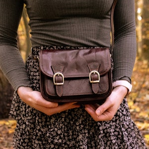 Shoulder bag made of sturdy leather Lora, handmade, leather handbag ladies, genuine leather, Satchel Bag, Messenger Bag. medium-sized, dark brown image 6