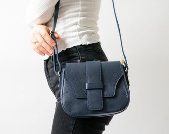 Leather Handbag "Giulia" Handmade in Navy Blue, Leather Handbag Women, Genuine Leather, Saddlebag, Satchel Bag, Minimalist Blue Bag