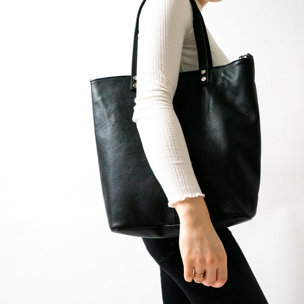 Shoper aus Leder mit abnehmbaren Schultergurt "Zina", Damen Handtasche schwarz, minimalistische Umhängetasche, Uni, Arbeit, Schule, Alltag
