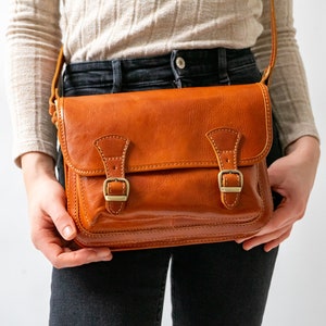Sac cartable « Ava » en cuir robuste, sacs à bandoulière en cuir pour femmes, sac en cuir vintage, cognac, noir, marron, fabriqué à la main en Europe