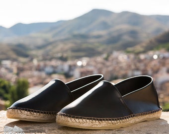 Classic flat espadrilles in black leather - hand-sewn in Rioja, Spain, Espadrilles for men. DIEGOS collection®, espardenya