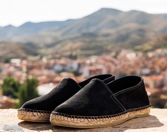 Classic flat espadrilles in black suede - hand-sewn in Rioja, Spain, Espadrilles for men. DIEGOS collection®, espardenya
