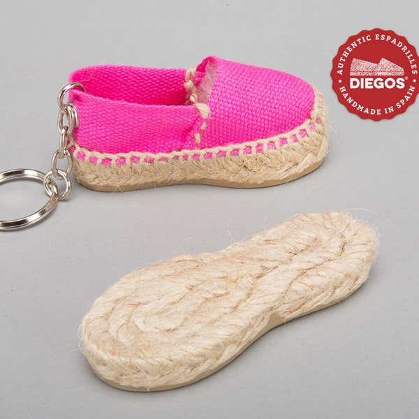 Small espadrilles sole - perfect for making keychains - 8 cm long (3") - Sole made with recycled rope in Rioja, Spain