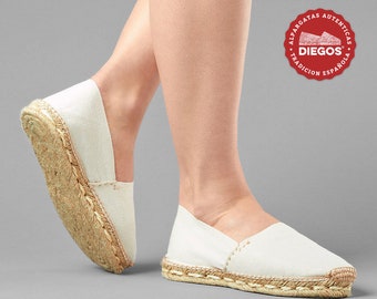 Original espadrille without rubber on the sole, sewn by hand in La Rioja, Spain | DIEGOS® | Collection the authentic ivory white espardenya