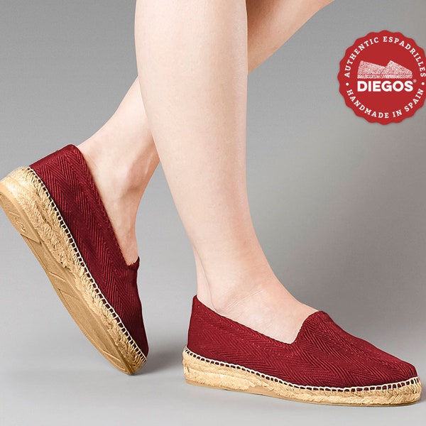 Burgundy espadrille of herringbone and with low heel for women - Traditional and hand-sewn espadrilles in Rioja, Spain - DIEGOS Collection®