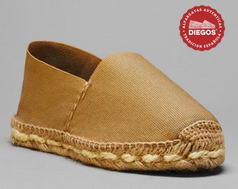 Espadrilles without rubber - for men | sewn by hand in La Rioja, Spain | Authentic brown espardenya | Old | DIEGOS