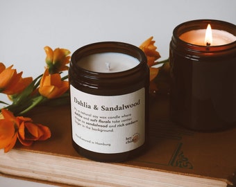 Floral scented candle DAHLIA & SANDALWOOD 155 g. Soy wax candle in a glass - Gift idea for you - Wedding gift - Vegan candle Germany