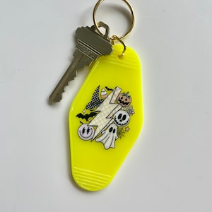 Halloween Keychain, Spooky Keychain, Trendy Keychain, Motel Keychain, Gifts for Her, Trendy Accessories, Halloween Gift, Halloween Accessory