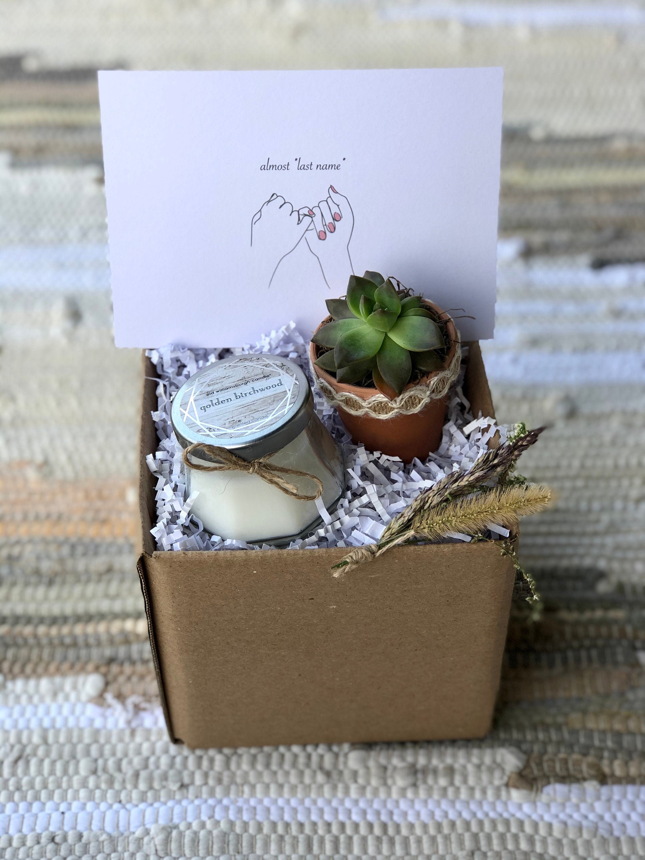 Boîte de fiançailles Cadeau de félicitations Future Bride | Etsy