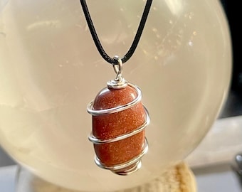 Ketting van rode goudsteen, vitaliteit, energieboost, intimacyboost, stimulerend kristal, genezend kristal, ketting van zandsteen