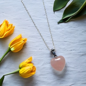 Heart Shaped Rose Quartz Necklace, Size 15mm Heart, Rose Quartz Necklace, Healing Gemstone Necklace, Healing Crystal Jewelry