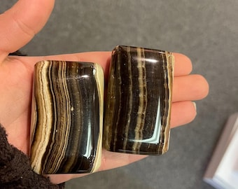 Chocoladecalciet, zachte aarding, verzorgend, emotioneel evenwicht, veerkracht, eigenwaarde, gepolijst rechthoekkristal, genezend kristal